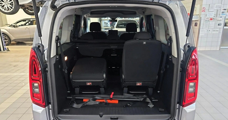 Toyota Proace City Verso cena 109900 przebieg: 50664, rok produkcji 2022 z Dzierżoniów małe 326